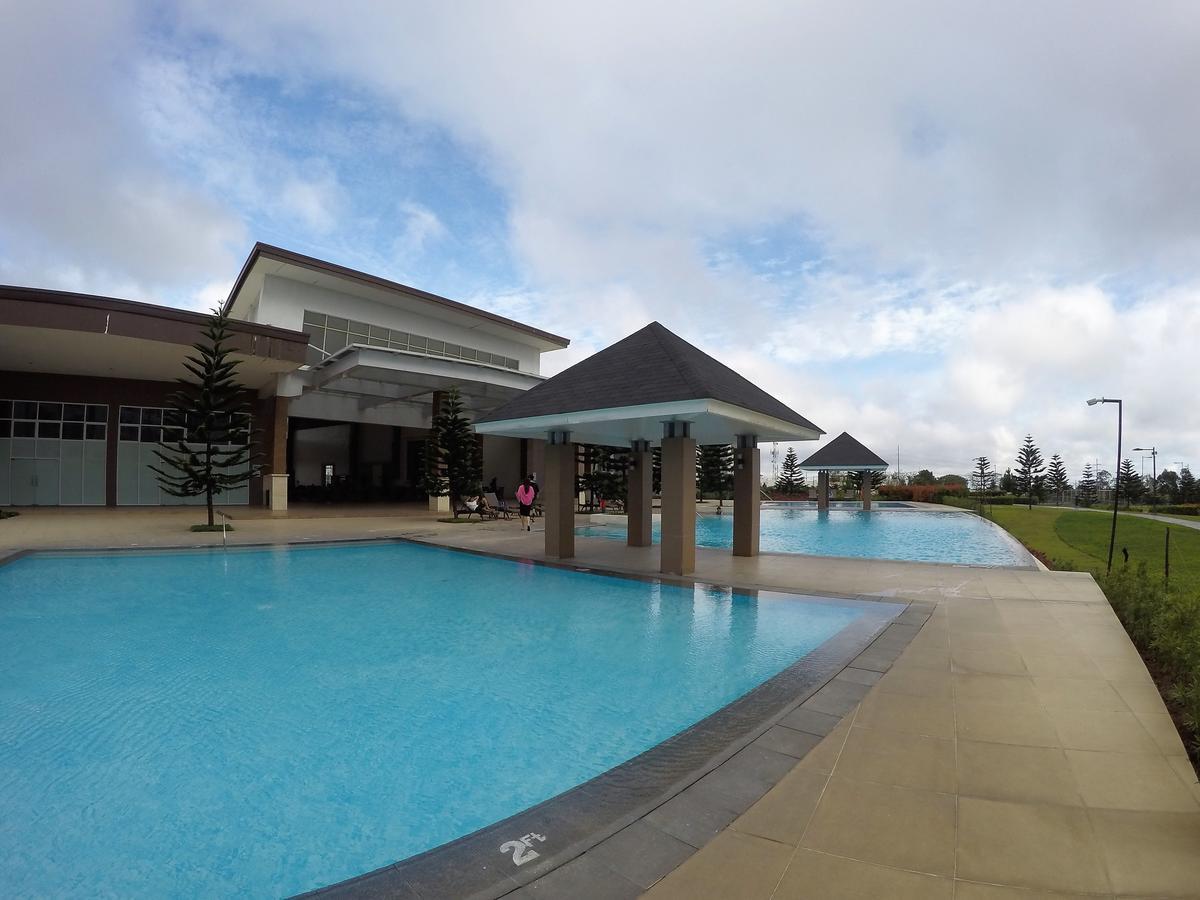 Wind Residence Condo - Tagaytay By Jaderooms Tagaytay City Exterior photo